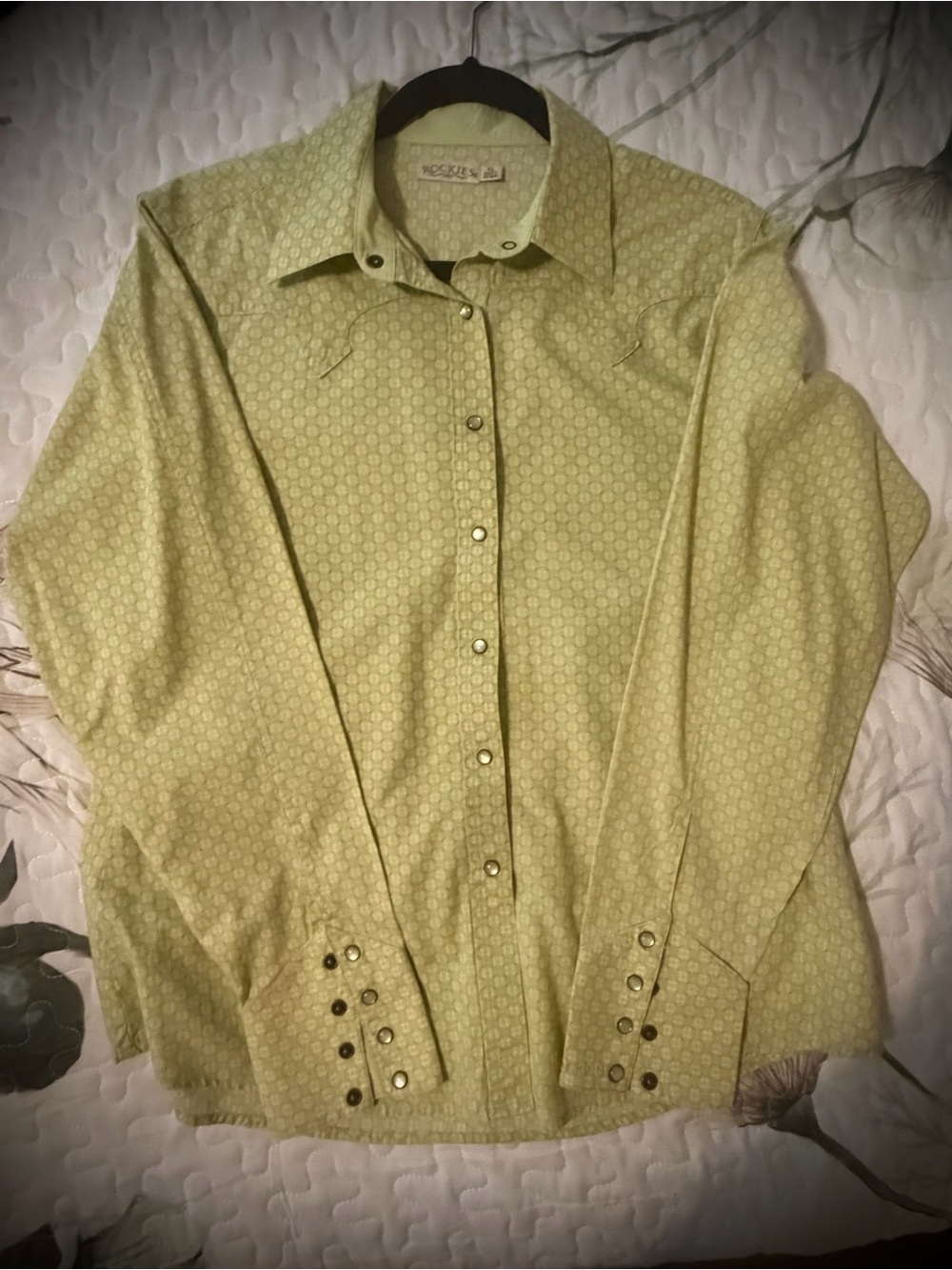 Western cowgirl shirt with pearl snap buttons
